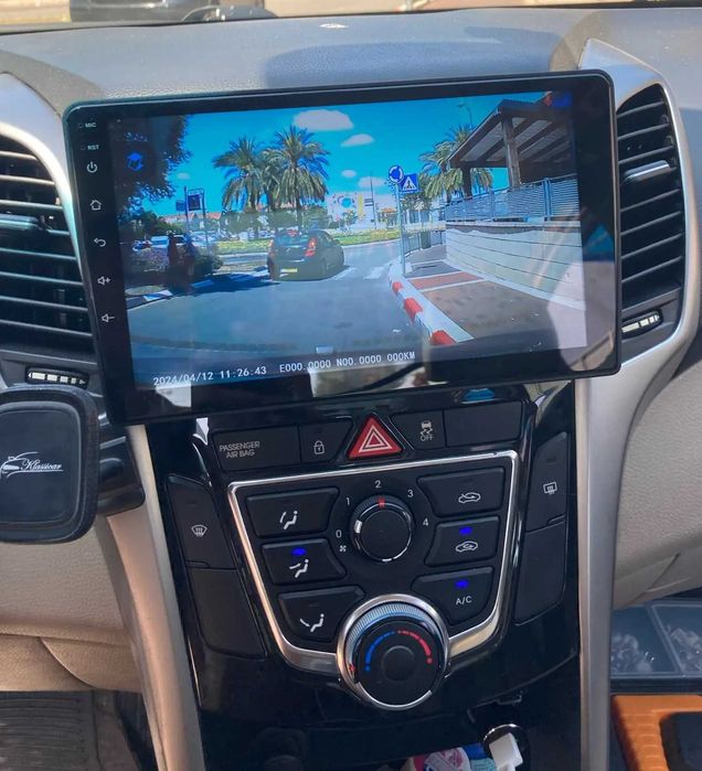 Hyundai I30 мултимедия Android навигация