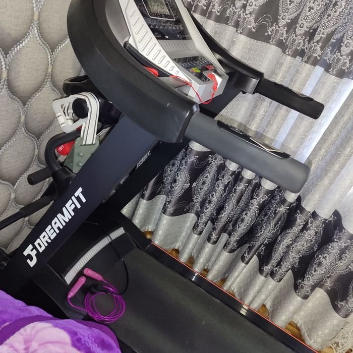 Продается беговая дорожка