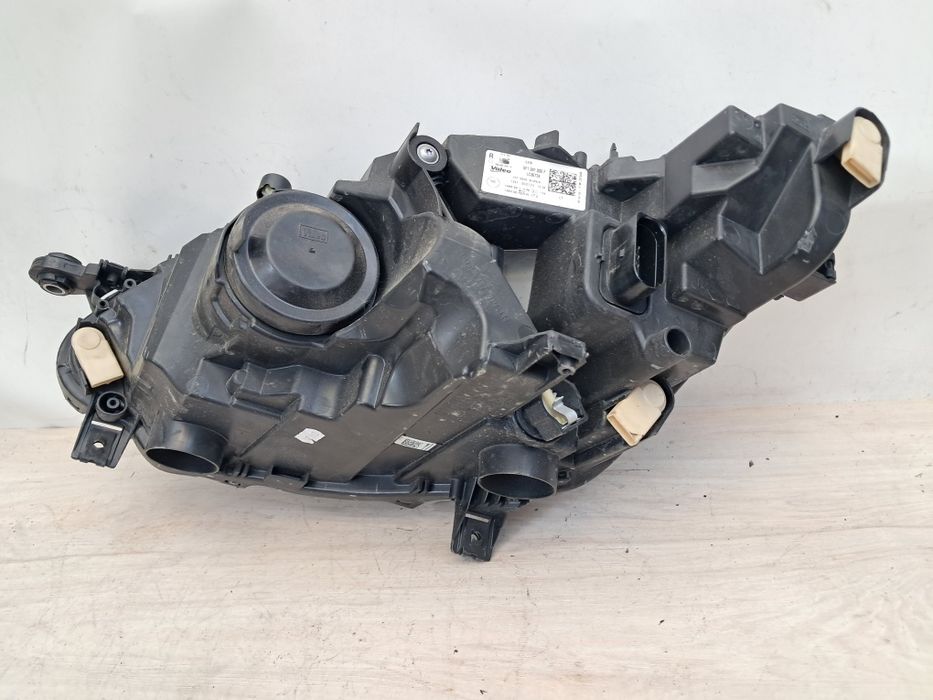 Фар Seat Ibiza 6f 2019/2023г