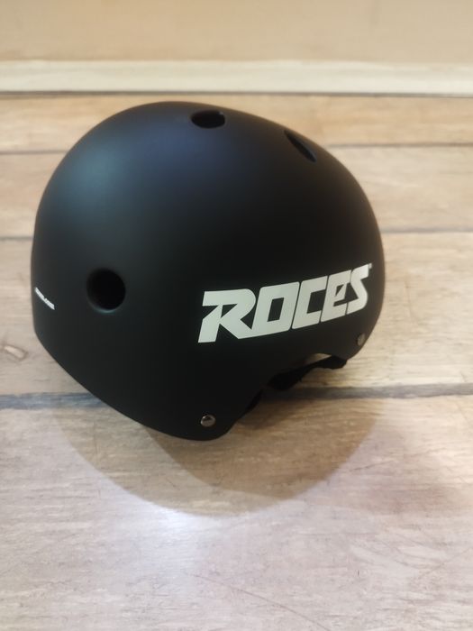 Детска каска за ролери ROCES Aggresive Black