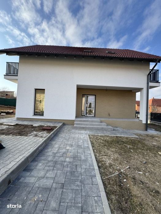 Casa Individuala, 5 camere, 120 mp, teren liber 590 mp, Chinteni