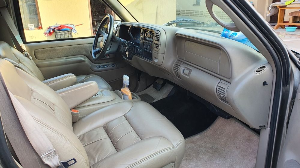 Chevrolet Suburban K1500