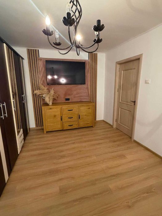 Apartament 3 camere de inchiriat ZONA ANDA