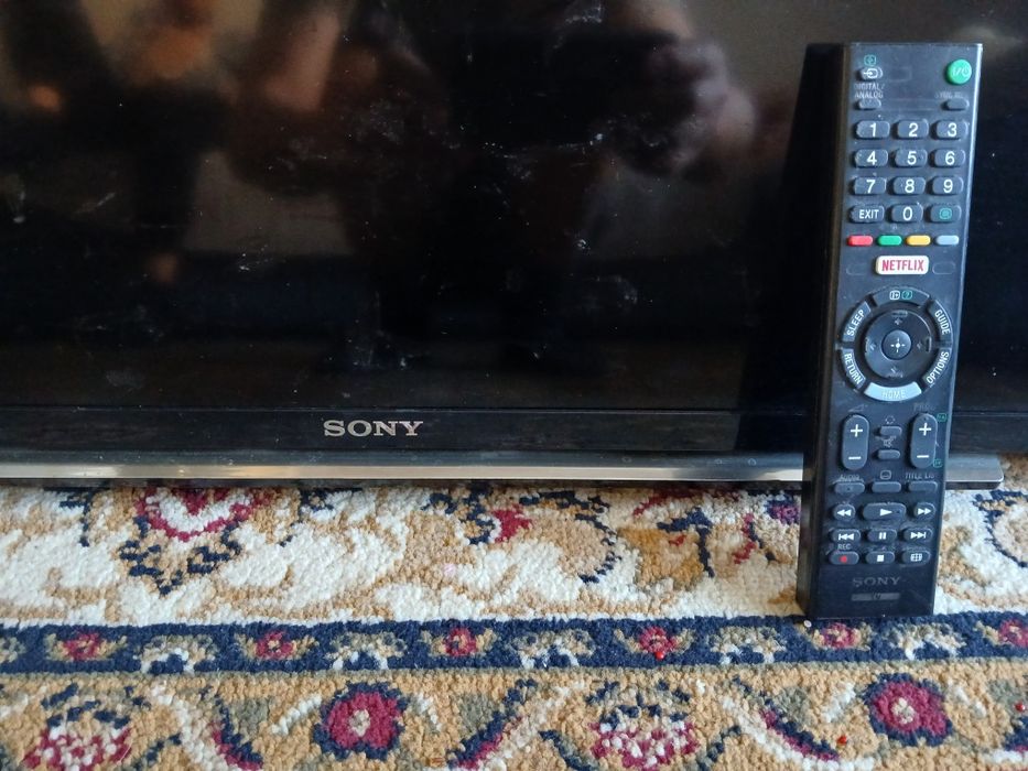 Продам тв Сони в хорошем состоянии