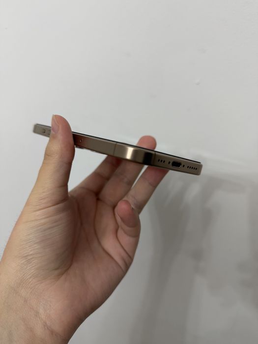 Iphone 16 pro 128 gb 90% емкость