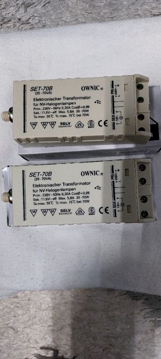 Alimentatoare  de laptop:    15V/19V 24/31/32/50 V