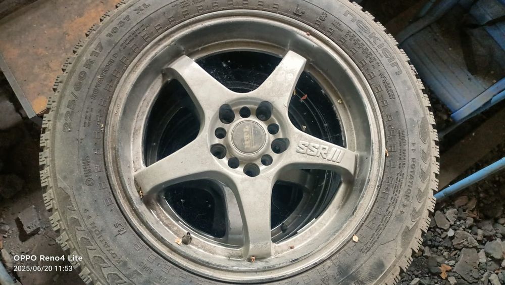 Продам титанки с резиной