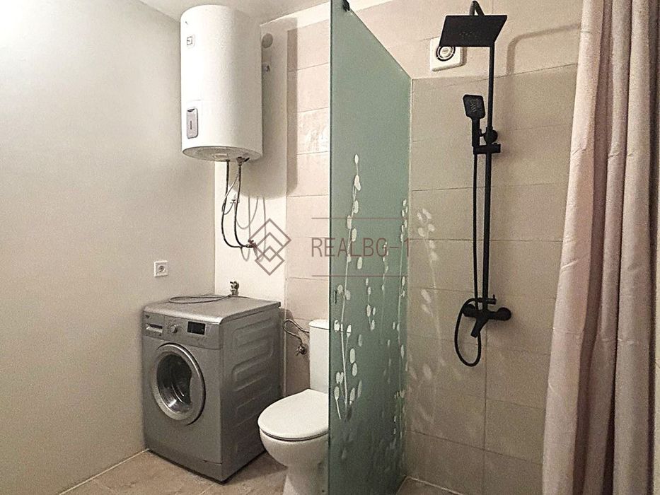 Уникална локация! Обзаведен апартамент в Центъра с гледка към Катедра