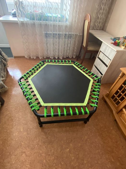 Продам новенький батут