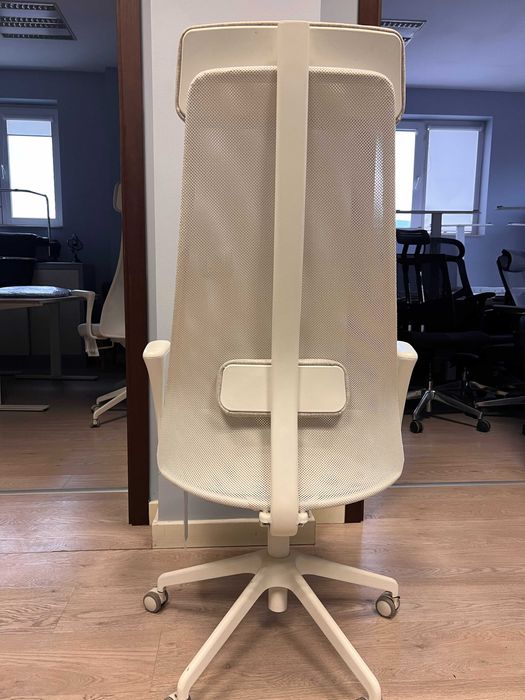 Офис стол Икеа JÄRVFJÄLLET