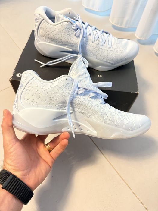 Air Jordan Zion 3 Half Blue