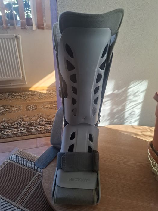 Orteză tendon Ahile mărimea L + 3 talonete incluse – stare foarte bună