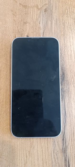 iPhone 14 перфектен