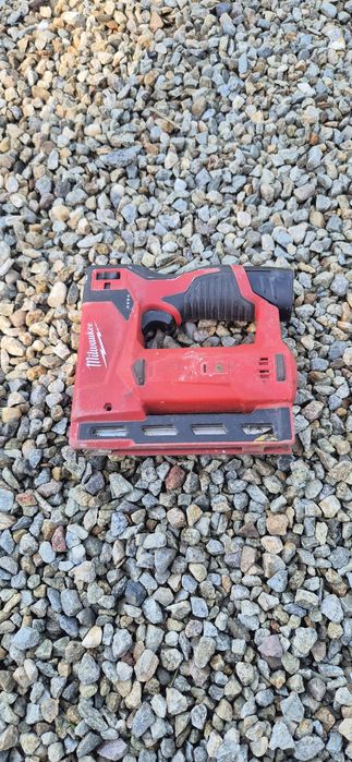 Capsator Milwaukee M12 BST
