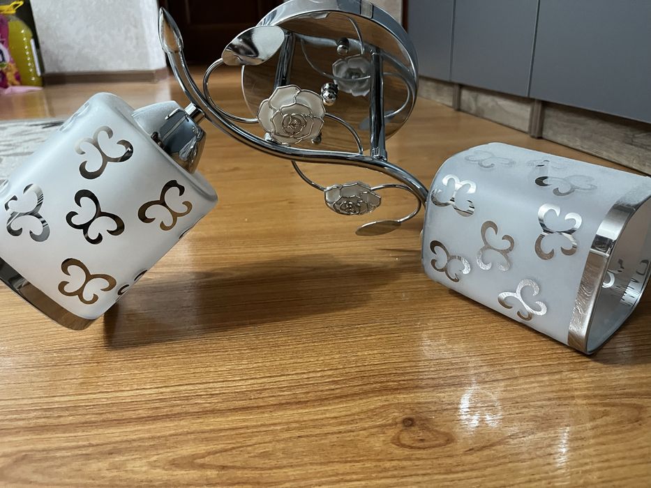 Продам люстру в хорошем состоянии