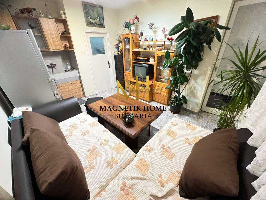 Дава се под наем Двустаен апартамент в Бургас, Възраждане - 65 кв.м за 408 € - Снимка #4