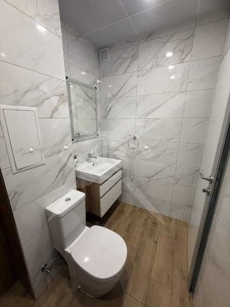 Дава се под наем тристаен апартамент в Център! 11837591