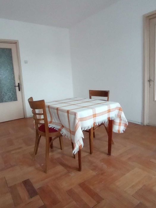 Apartament de vanzare 3 camere Targu Neamt str. Petru Rares