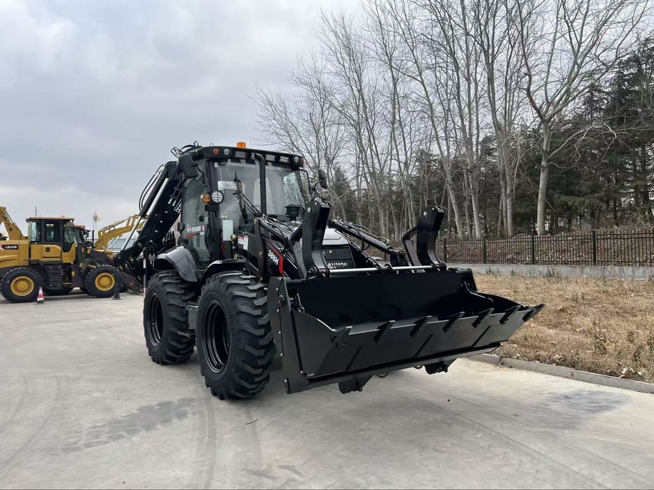 Экскаватор погрузчик 3/1