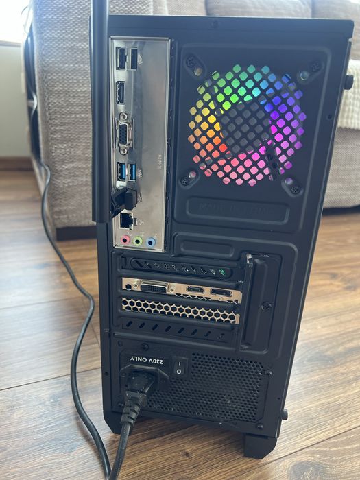 Бърз и компактен гейминг компютър идеален за 1080p, 4 ядрен Intel процесор, 16 GB RAM, Nvidia GTX 1660 Super 6GB, 240GB SSD + 1TB Hard
