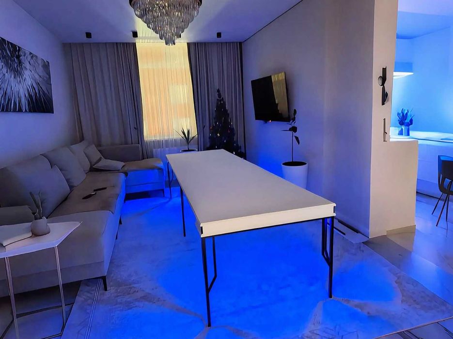 СТОЛ - Трансформер до 4 м BORZO Gejmetry