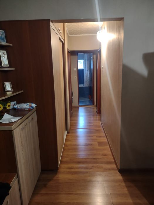 Vând apartament 3 camere