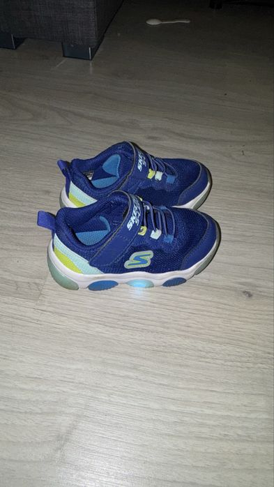 Детски маратонки skechers s-lights номер 23