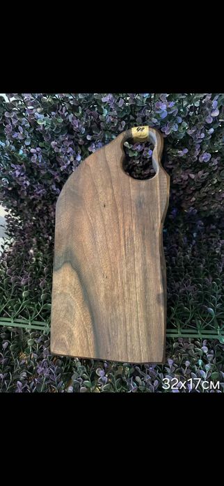 Дъски за рязане и мезета от Орех