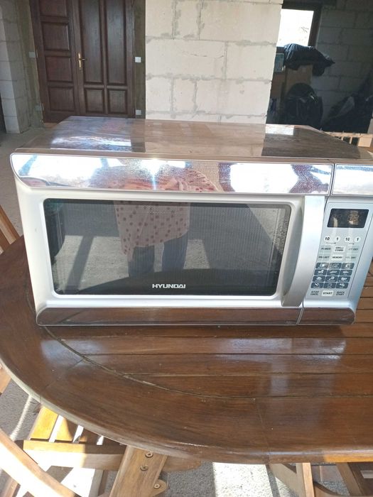 Cuptor electric Hyundai