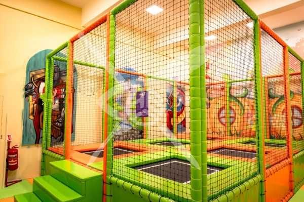 Дава се под наем Заведение в Пловдив, Тракия - 230 кв.м за 1495.83 € - Снимка #1