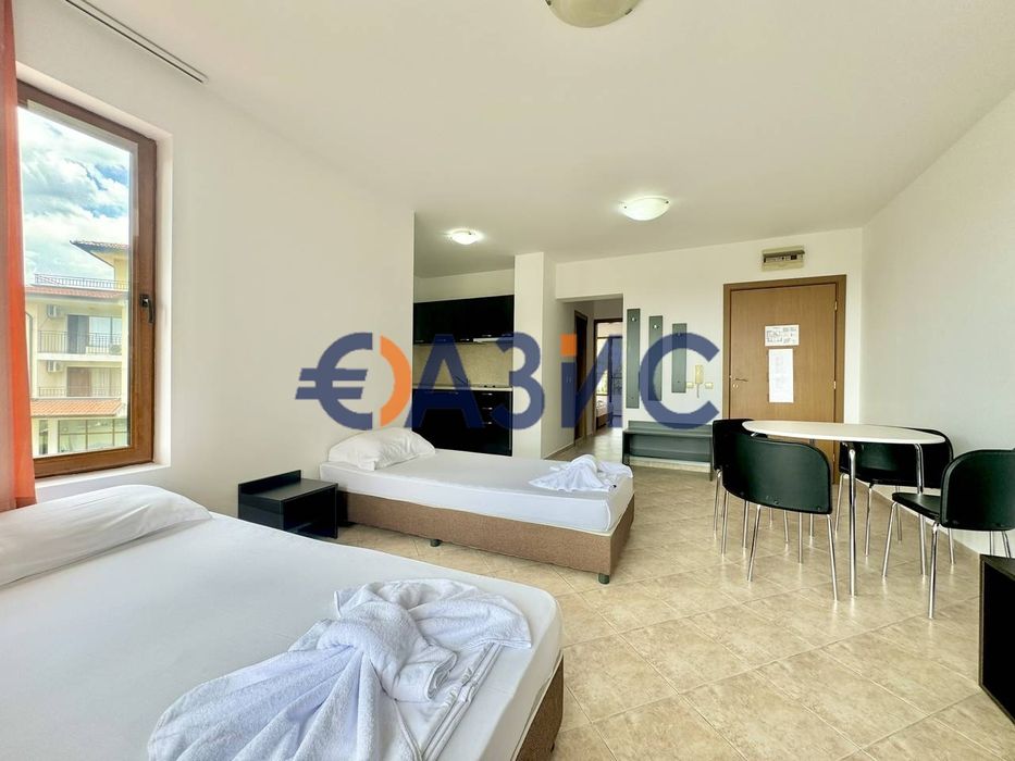 Продава се Двустаен апартамент в с. Кошарица, Област Бургас - 74 кв.м за 486 €/кв.м - Снимка #1