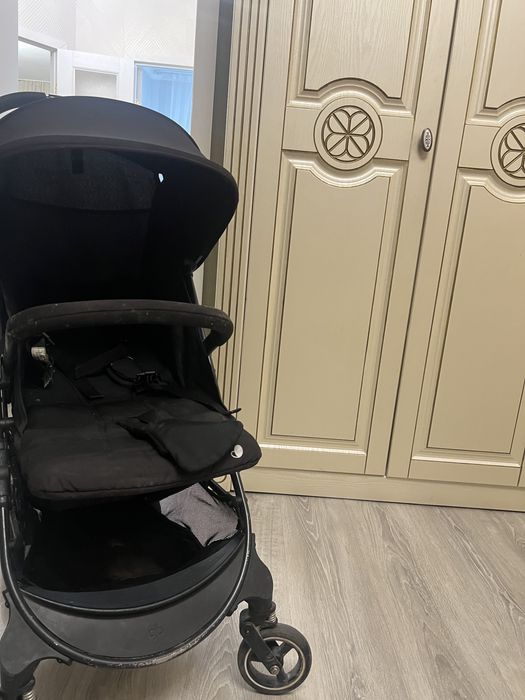 Продам коляску evenflo в хорошем состоянии