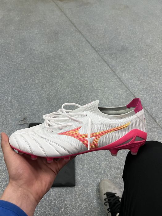 Ghete de fotbal mizzuno made in japan marimea 44.5 aduse din japonia (le vand ca mi s mari)