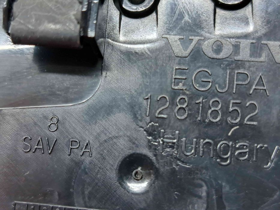 Grila aerisire stanga Volvo V40 II Rdesign [Fabr 2013-2019] 1281852