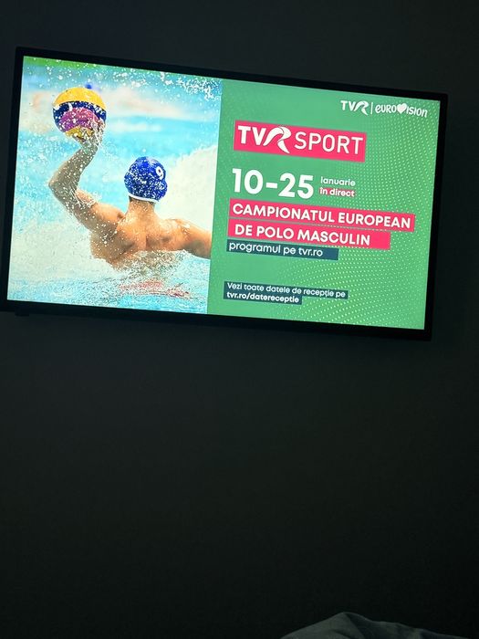 televizor hisense 106cm