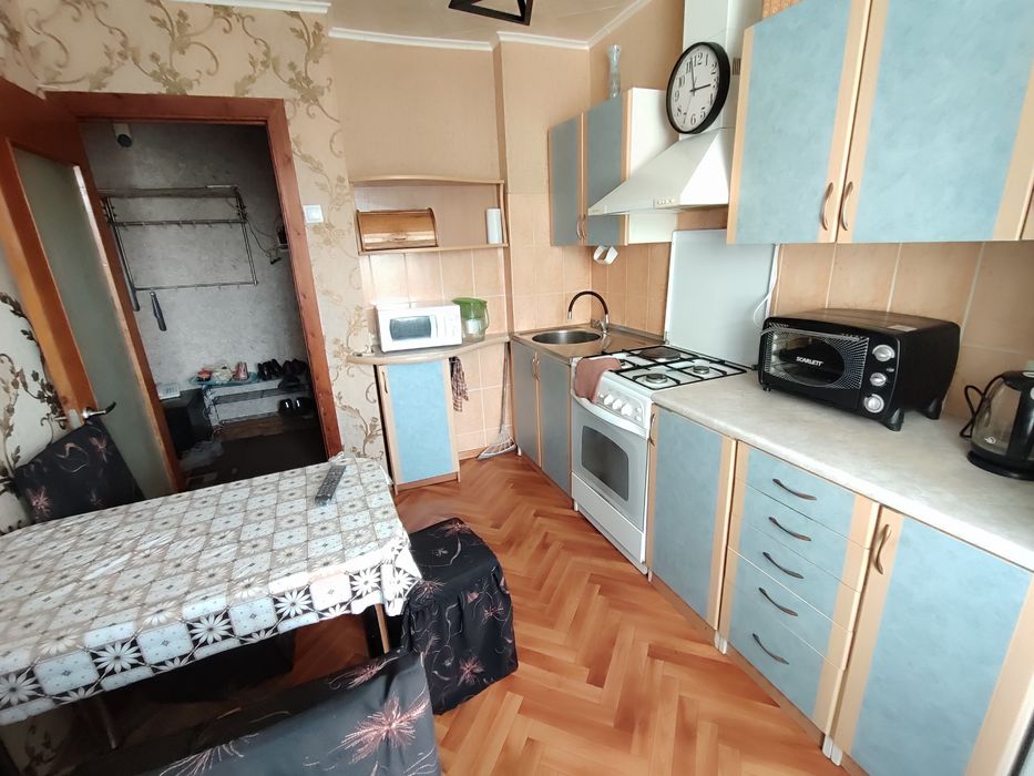 Продается 3-комн (5-9, 3 эт)