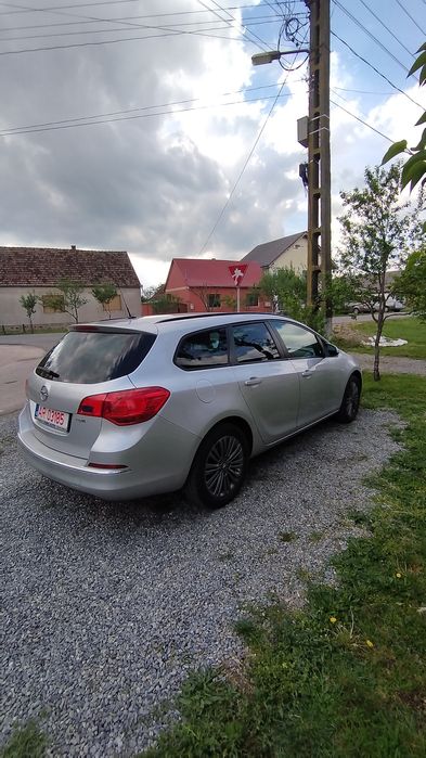 Opel Astra J 2014