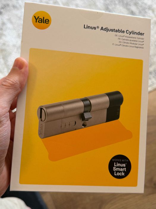 Yale Linus L2 argintiu + cilindru ajustabil + Wi-Fi Bridge, nou