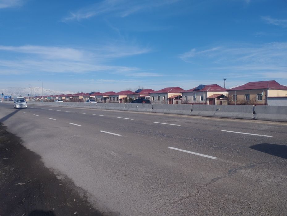 Участка сотилади