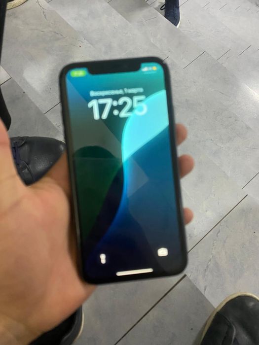 Продам айфон 11