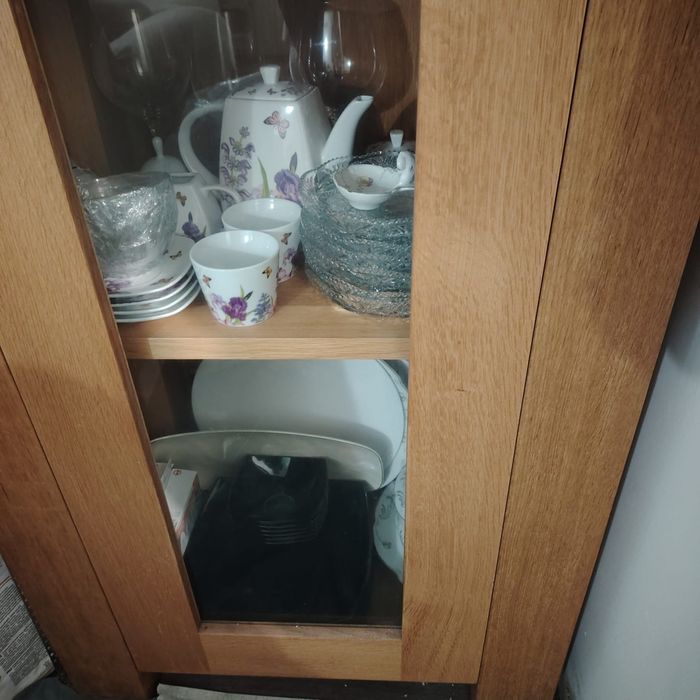 Vitrina / Set mobilier Living (furnir stejar)