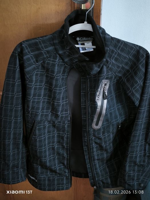 Куртка мальчиковые ,зима,ветровка