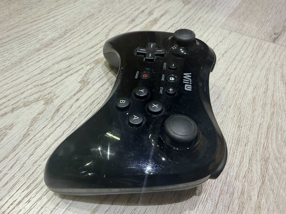Nintendo Pro Controller Black - Nintendo Wii U