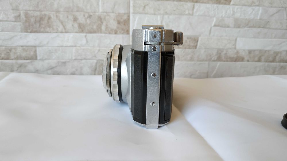Стар механичен фотоапарат с калъф - Fenix 1b - 1962 година