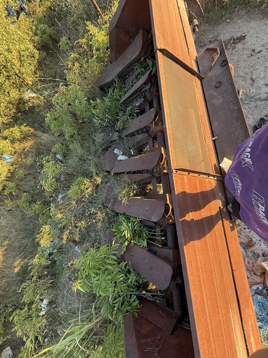 Продавам комбайна, class dominator 106