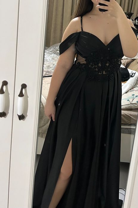 Официална(абитуриентска) черна рокля