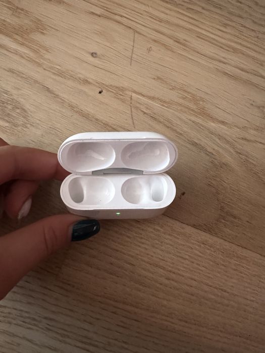 Apple Airpods Pro Gen 1 !КАТО НОВИ!