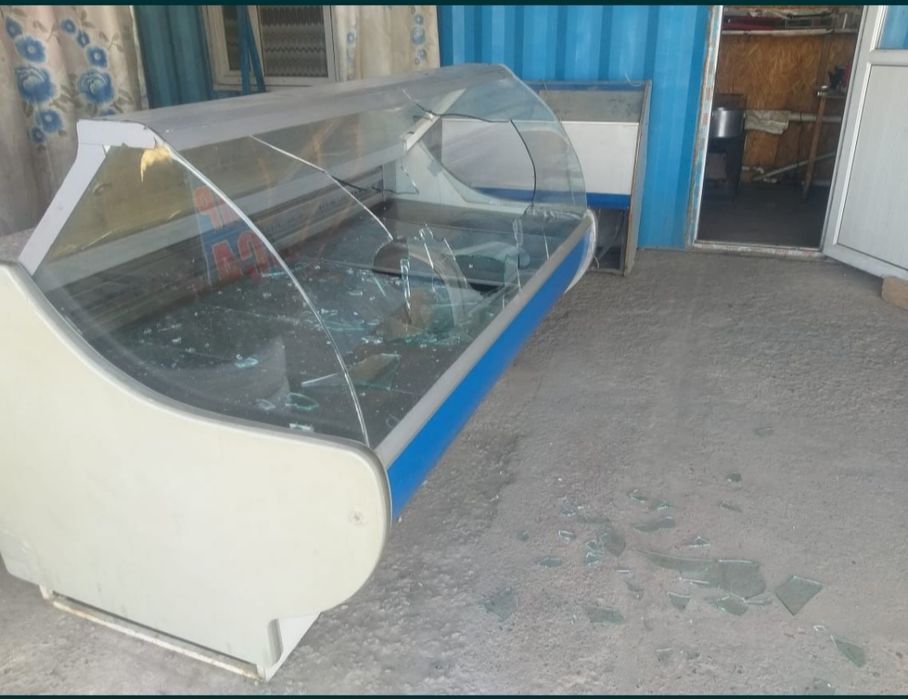 Стекло для холодильник.