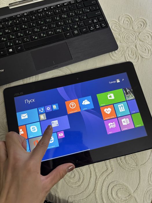 Asus нетбук!! Не ноутбук;)