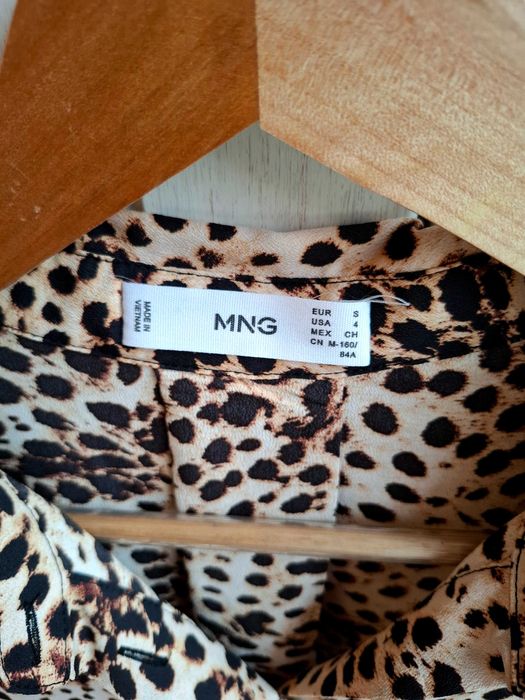 Дамски ризи по 5 евро / броя